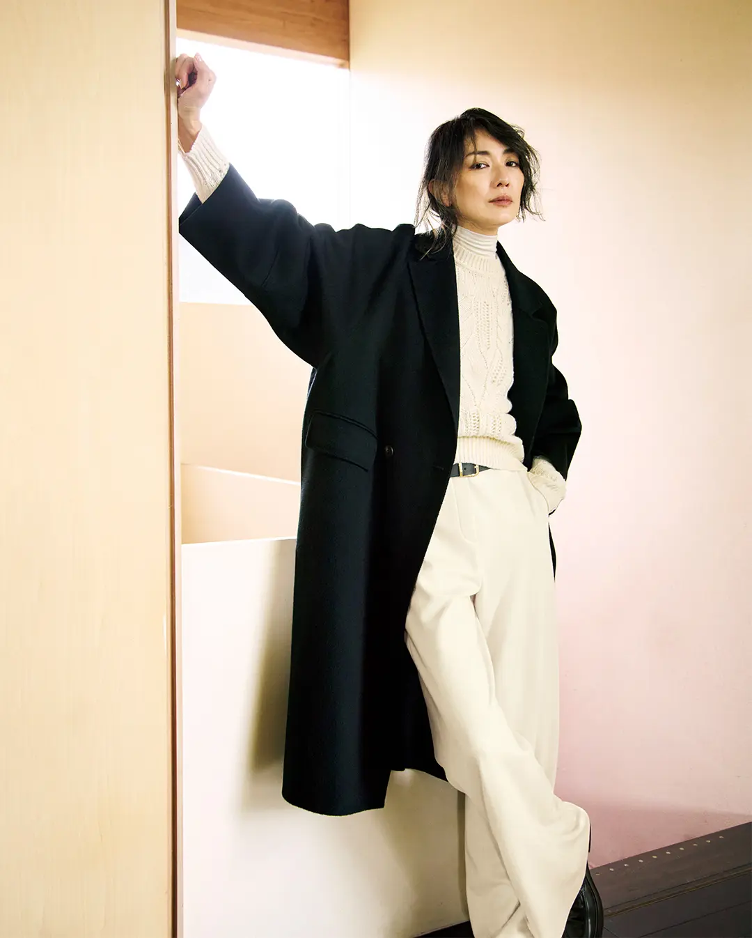 上質なホワイトを重ねてブラックコートのインを豊かな表情に