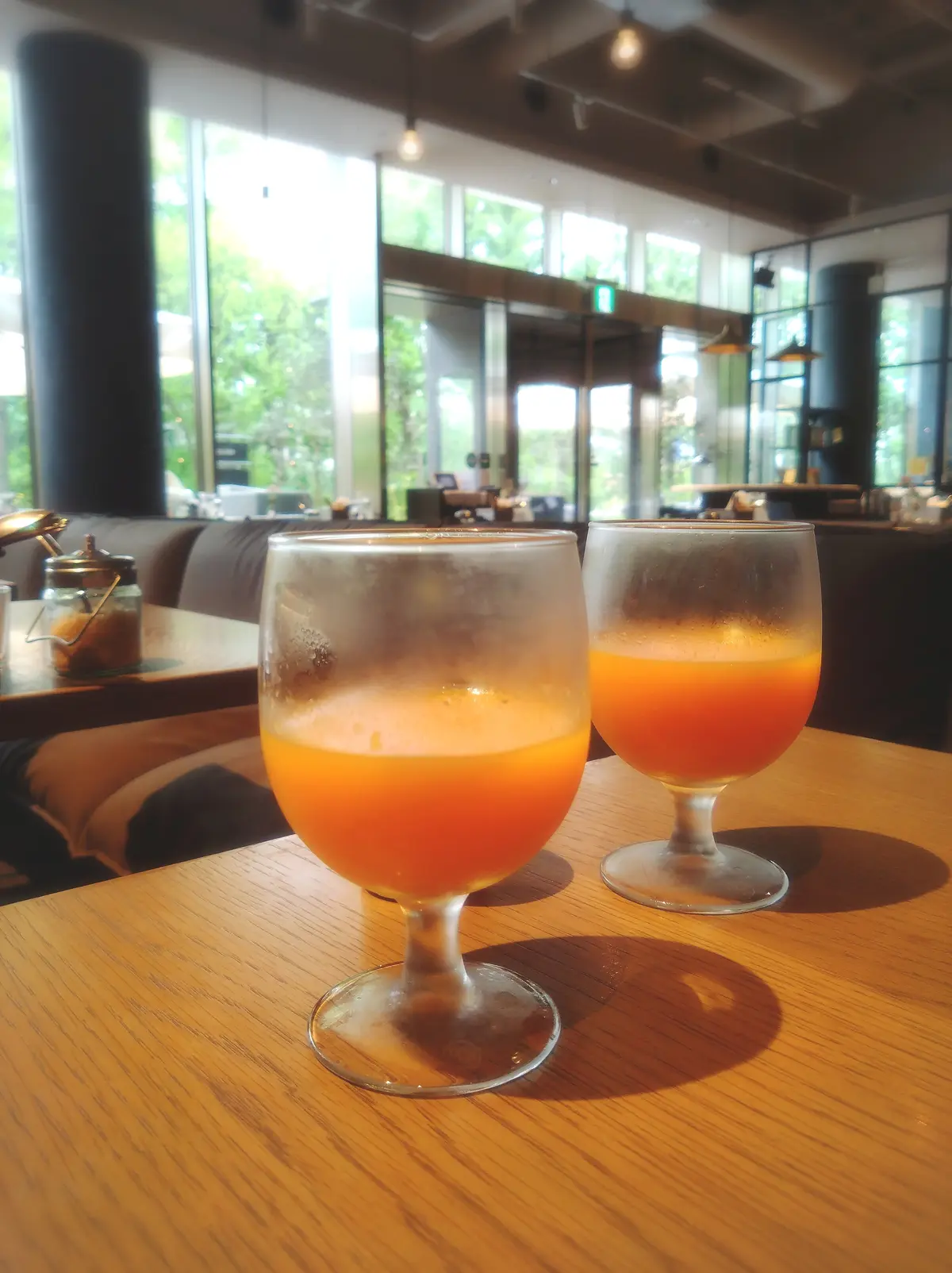 ののあおやま『ラシーヌ青山』モーニングのフレッシュオレンジジュース