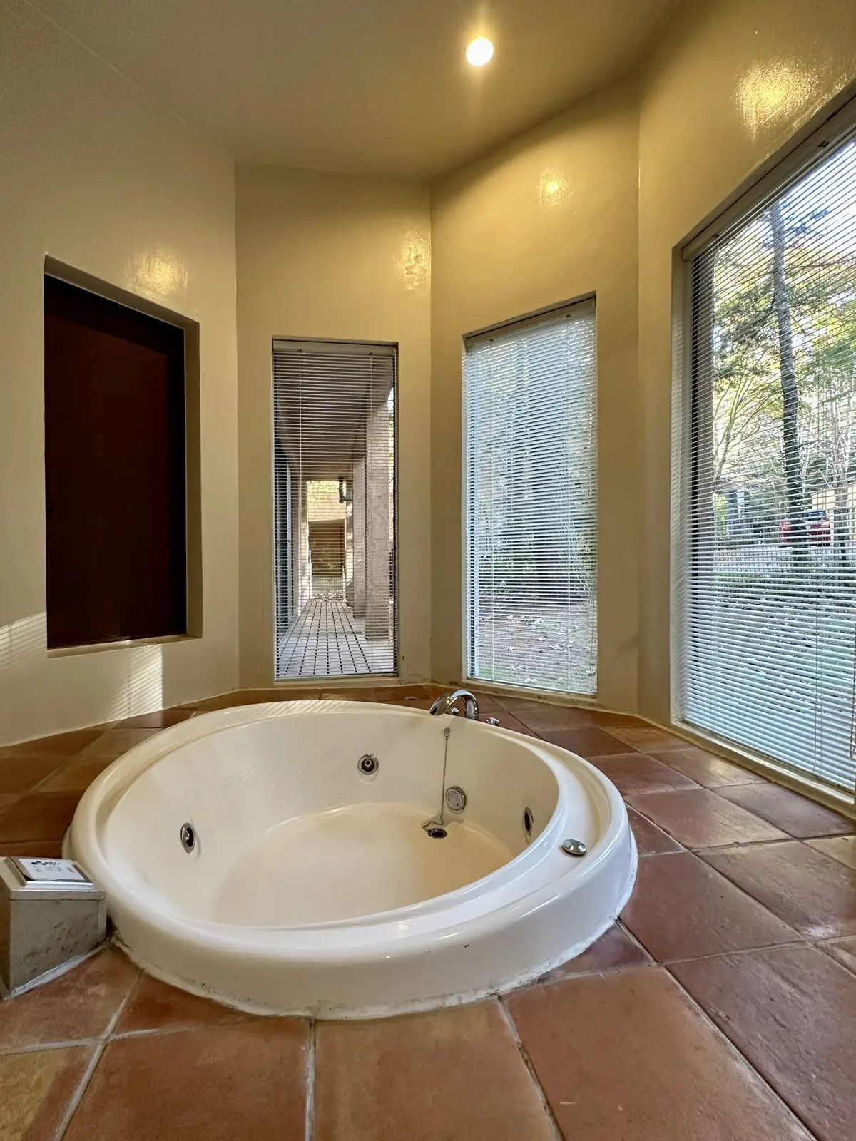 静かな時間と秋の景色を楽しむ河口湖の旅の画像_11