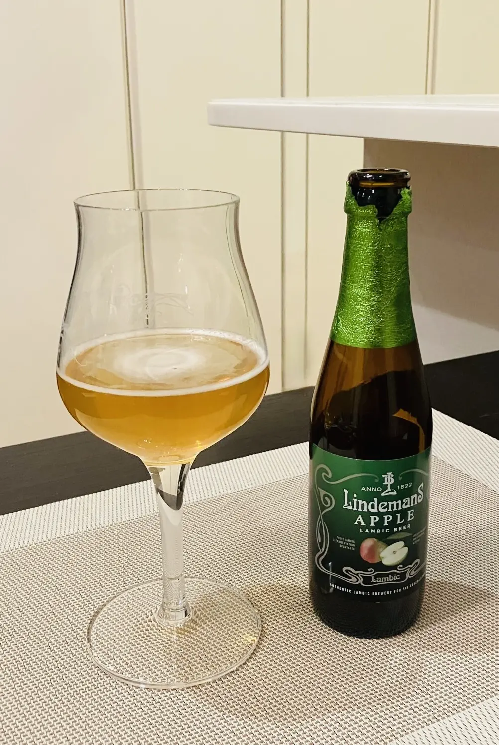 リンデマンス　Lindemans フルーツビール　ビール　ベルギービール　ホームパーティ　jマダム  プレゼント　