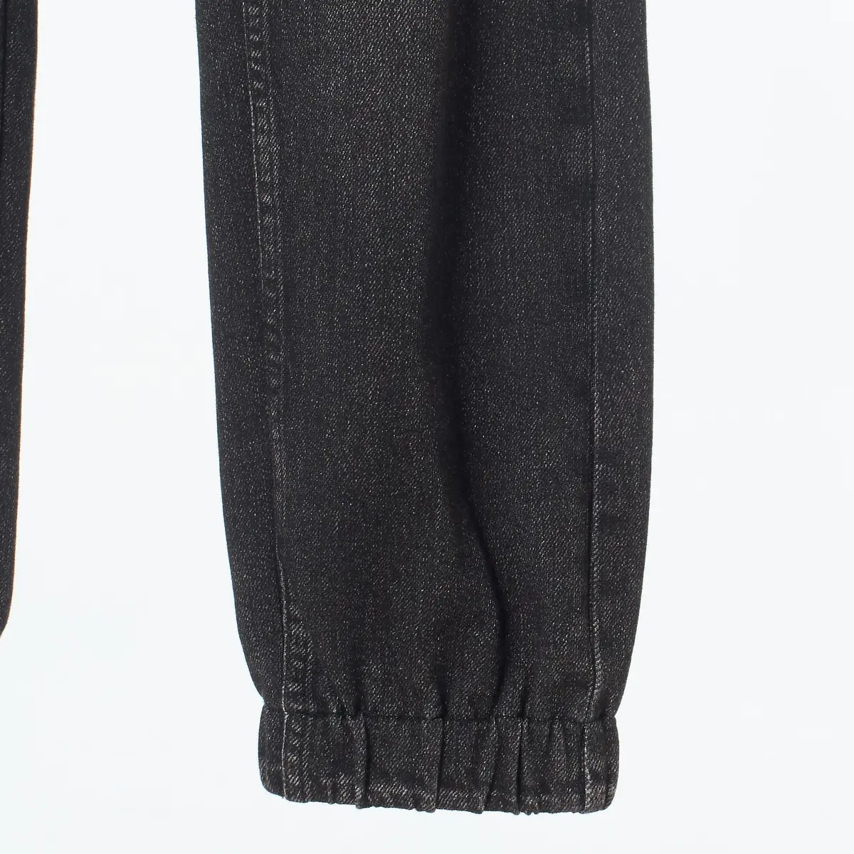 こなれたムードを加えるのに欠かせない「uの画像_8