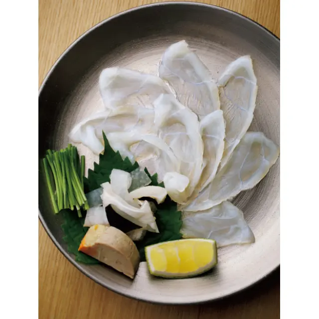 フグの薄造りにあん肝の盛り合わせ