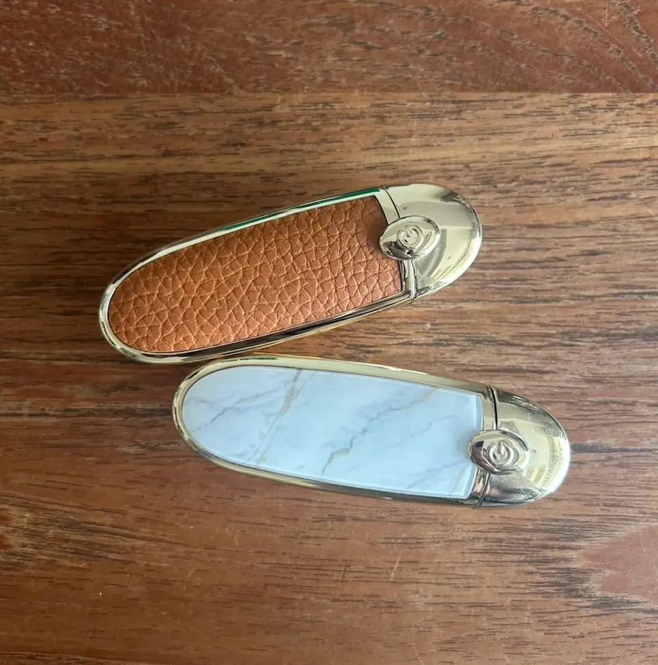 エクラ編集長S浦愛用リップ ゲラン「ルージュ ジェ319」「ルージュ ジェ ラグジュリアス ヴェルヴェット539」