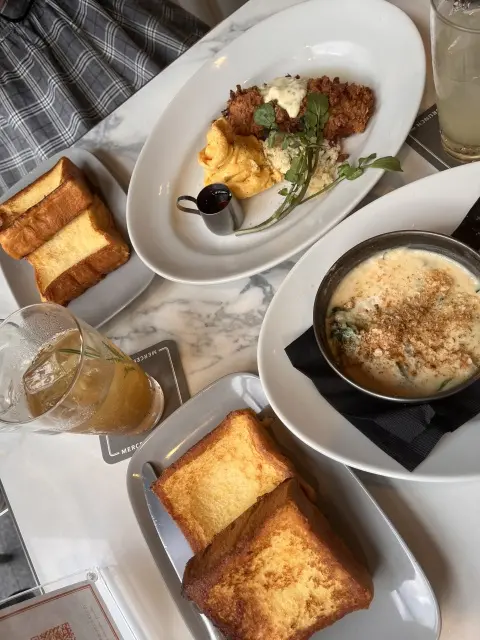 白✖️黒　大人のモノトーンジレコーデの画像_7