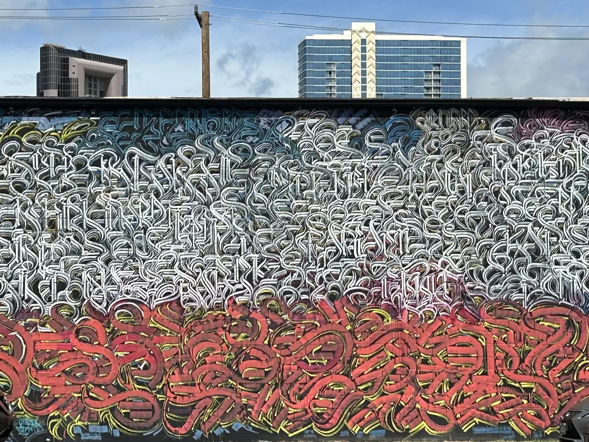 カカアコ　ウォールアート　Kaka’ako Wall Art