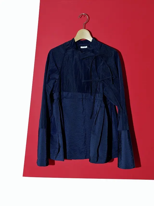 テルマのリボンシャツ