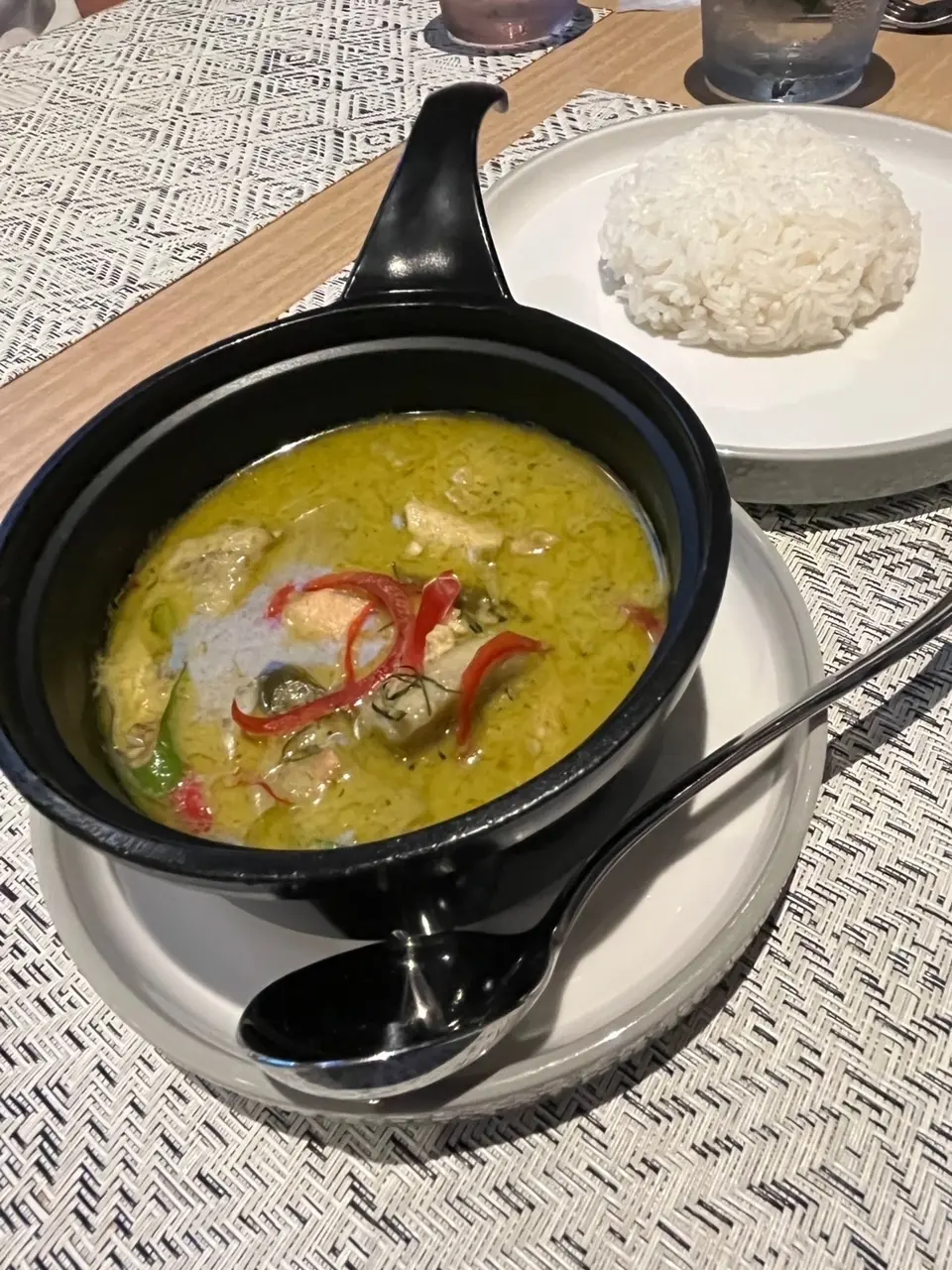ガーンキアウワン（グリーンカレー鶏肉）🌶️🌶️🌶️