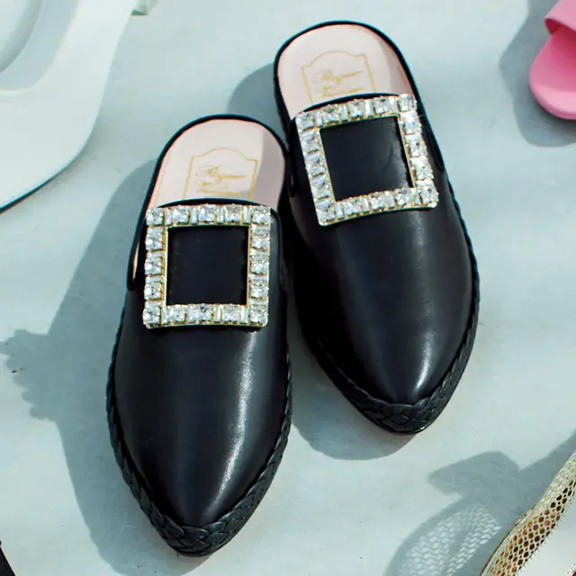 ロジェ ヴィヴィエ　甲深靴