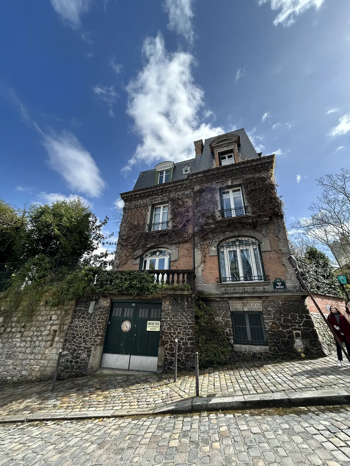 パリ　モンマルトル　歩き方　おすすめ場所