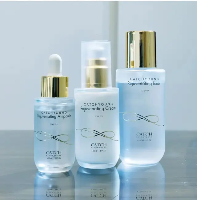 オリジナルコスメ「CATCH YOUNG」シリーズは施術後の鎮静ケアに最適