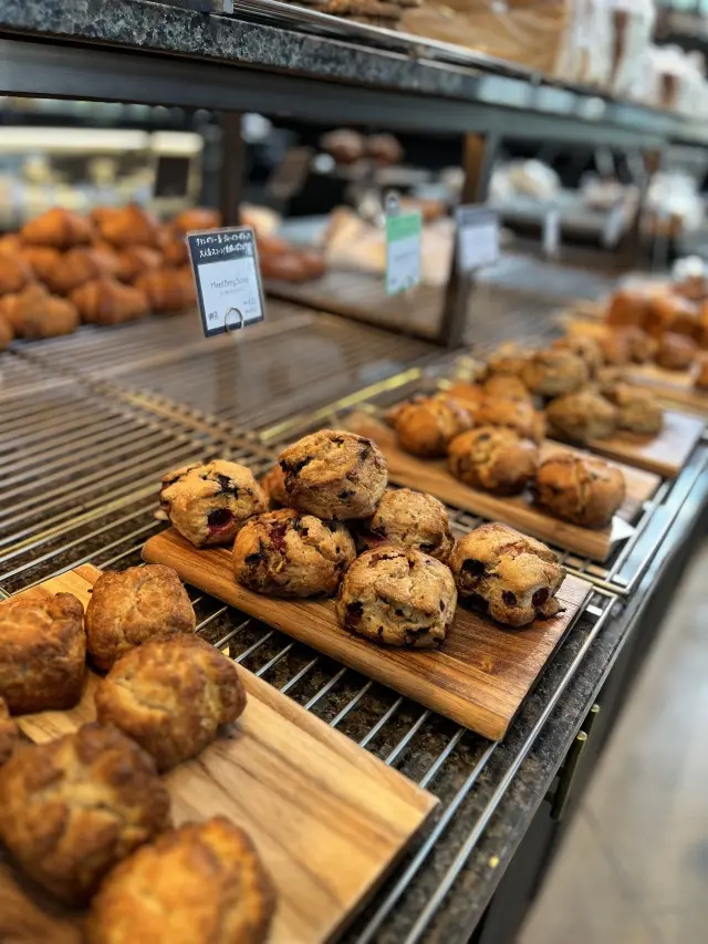 白シャツとジーンズの王道コーデ⭐︎の画像_7