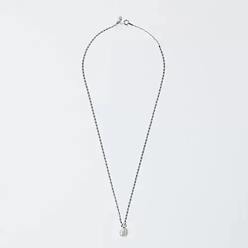 【50代 週末コーデ】優雅さと快適さを両の画像_10