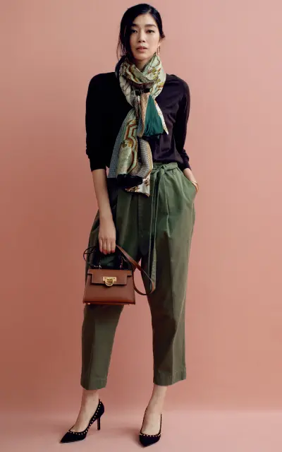 暖ブラウン×グリーンコーデ