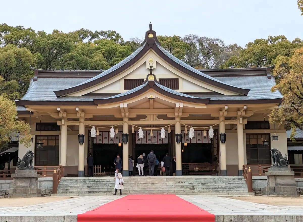 湊川神社本殿