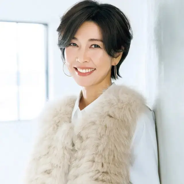 【50代髪型・ヘアスタイル】“こなれショート”でイメチェン成功！エクラ華組・高田季世子さんの素敵ヘア