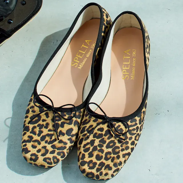 スペルタのバレエシューズ