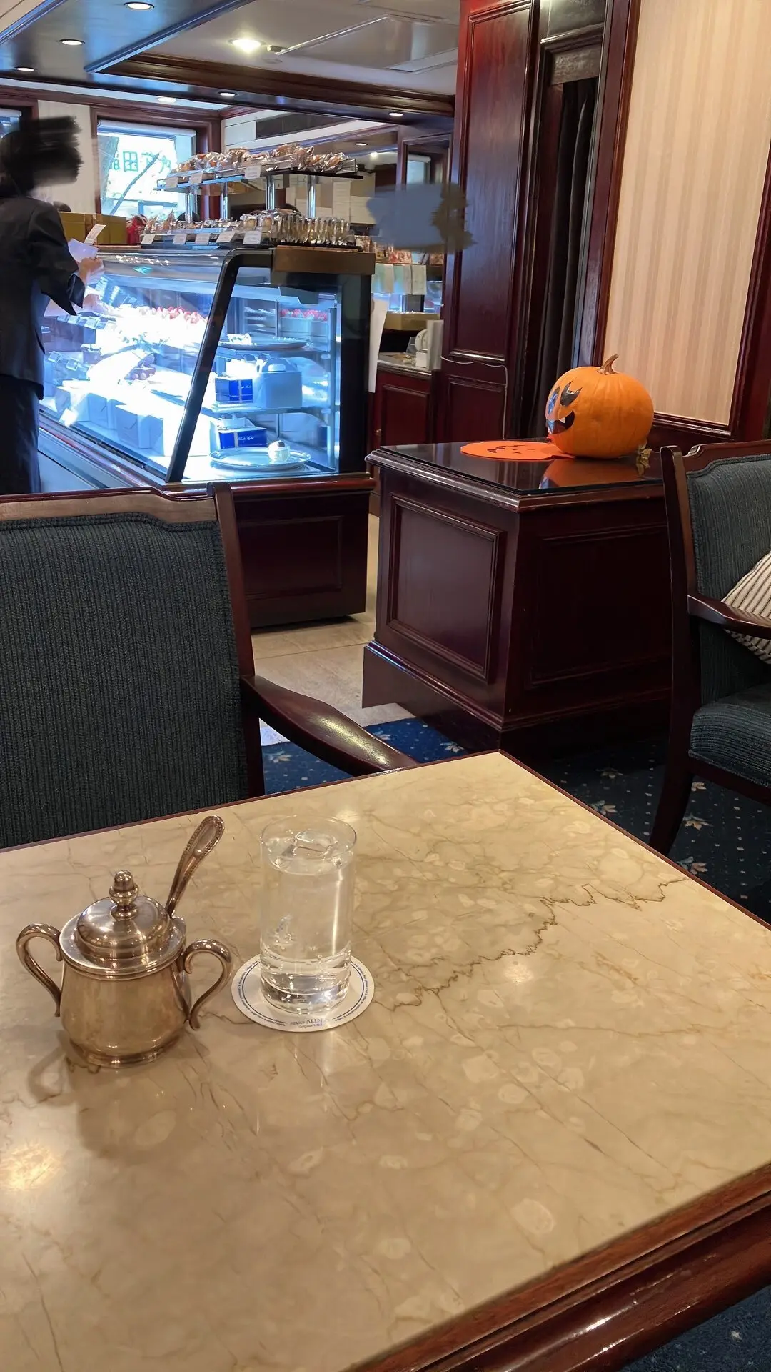 成城学園前　ケーキ　モンブラン　成城アルプス　スイーツ　マロンシャンテリー