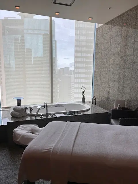 コンラッド東京限定 ヴァルモン・ボディトの画像_4