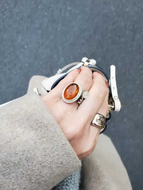 琥珀とクォーツのキャッツアイ