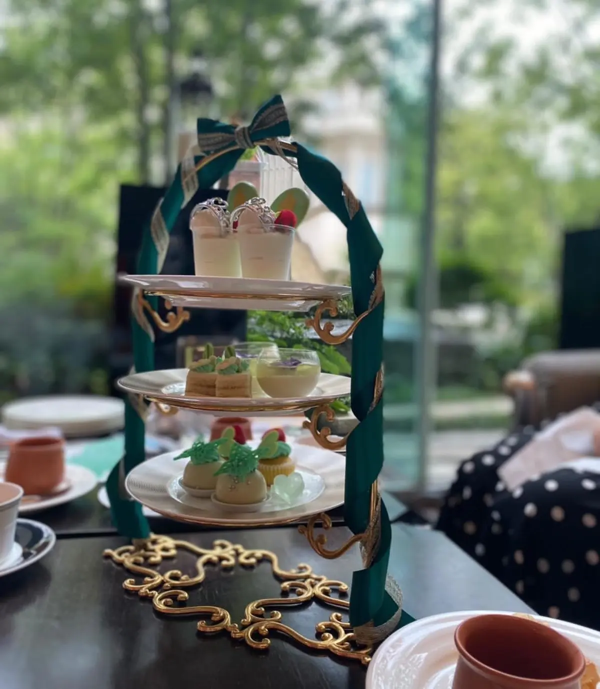 マヤ暦を聞きながら、アフタヌーンティーにの画像_5