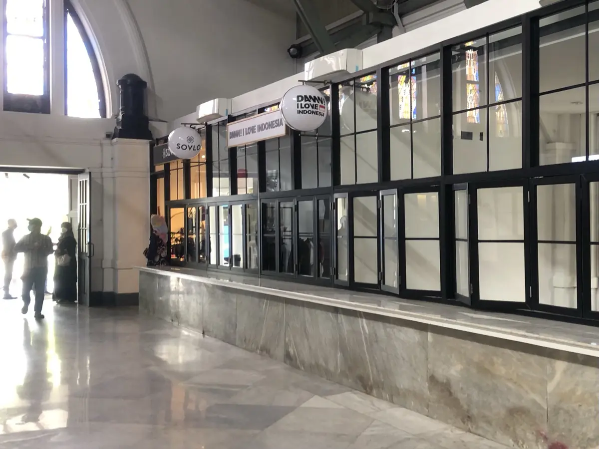 郵便局　窓口　カウンター　ショップ