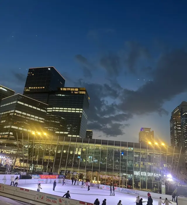 久しぶりのアイススケート。の画像_2