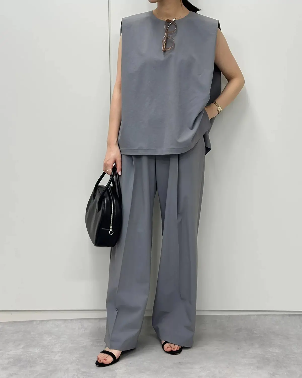 大ヒット継続中！「華奢見えノースリーブ」の画像_5