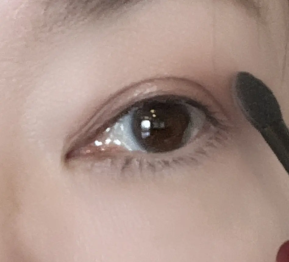 アイメイク　プロセス4