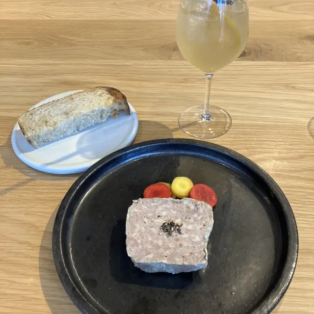 麻布台ヒルズ人気レストランのハシゴ？の画像_3