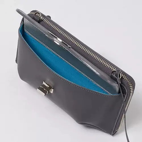 富岡佳子さんがリュクスに着こなす、エクラの画像_4