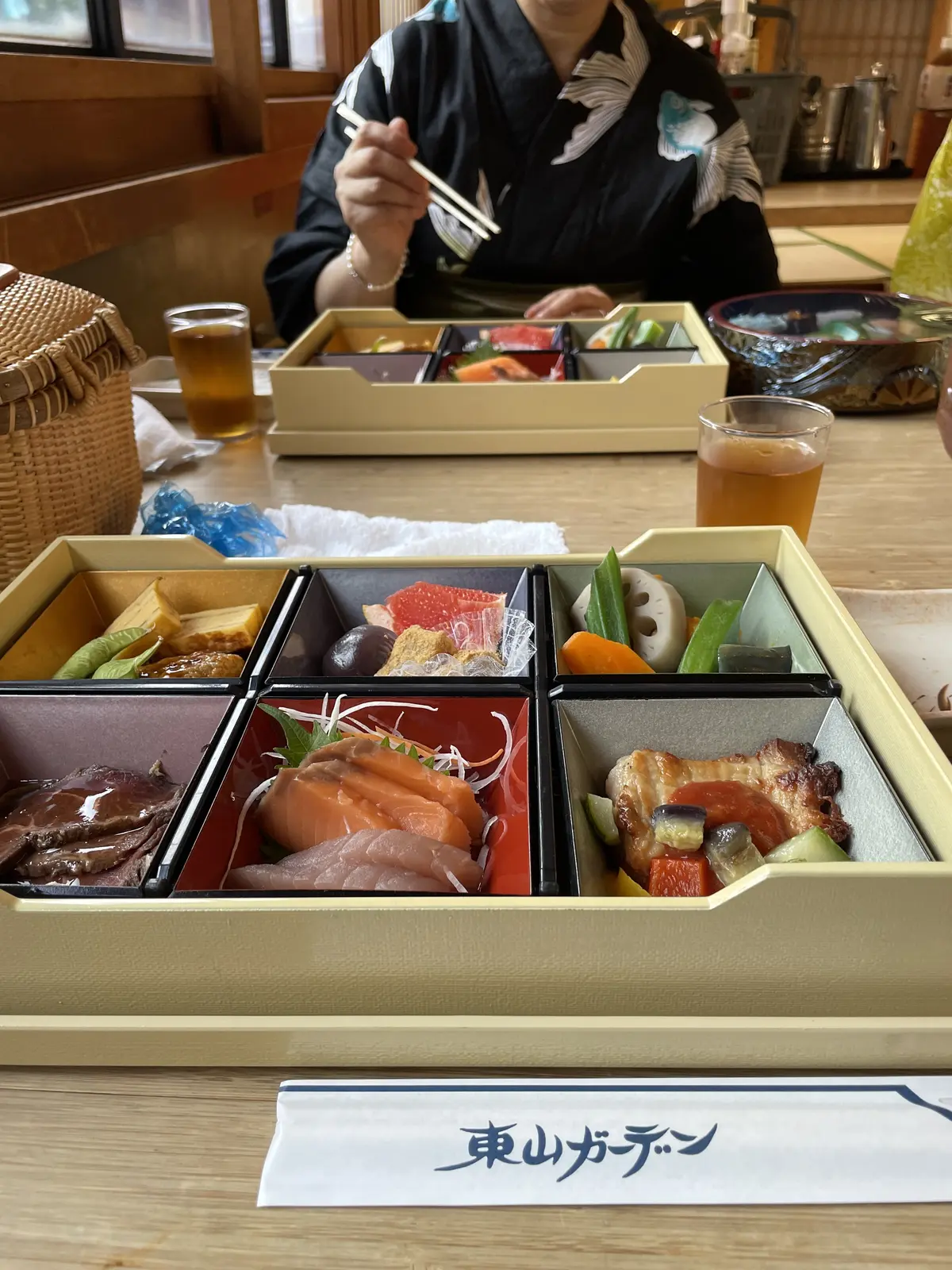 日本の夏の夜は浴衣でお舟遊びが最高です♪の画像_3