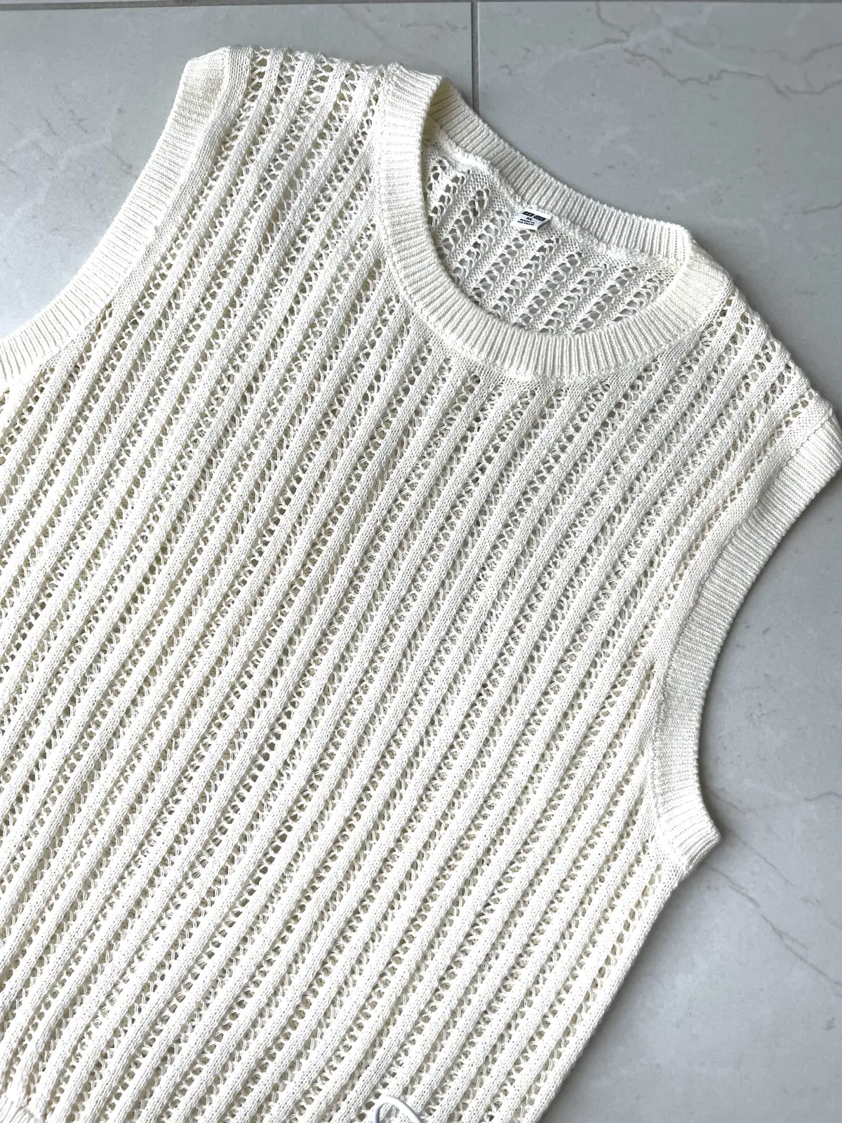 UNIQLOメッシュトップスで初夏コーデの画像_1