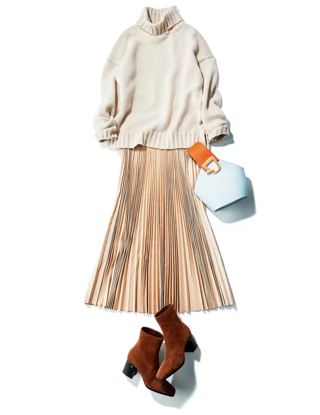 オーバーサイズのタートルときれいめプリーツが好相性