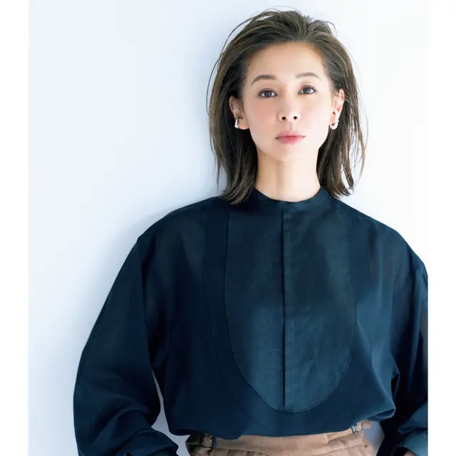 「イナトモボブ」をかき上げ風スタイリングにイメチェンした稲沢朋子