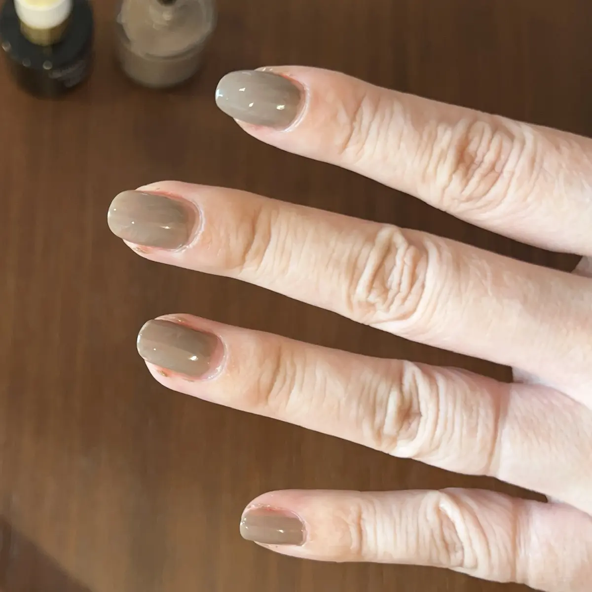 ネイルカラー一度塗りの仕上がり