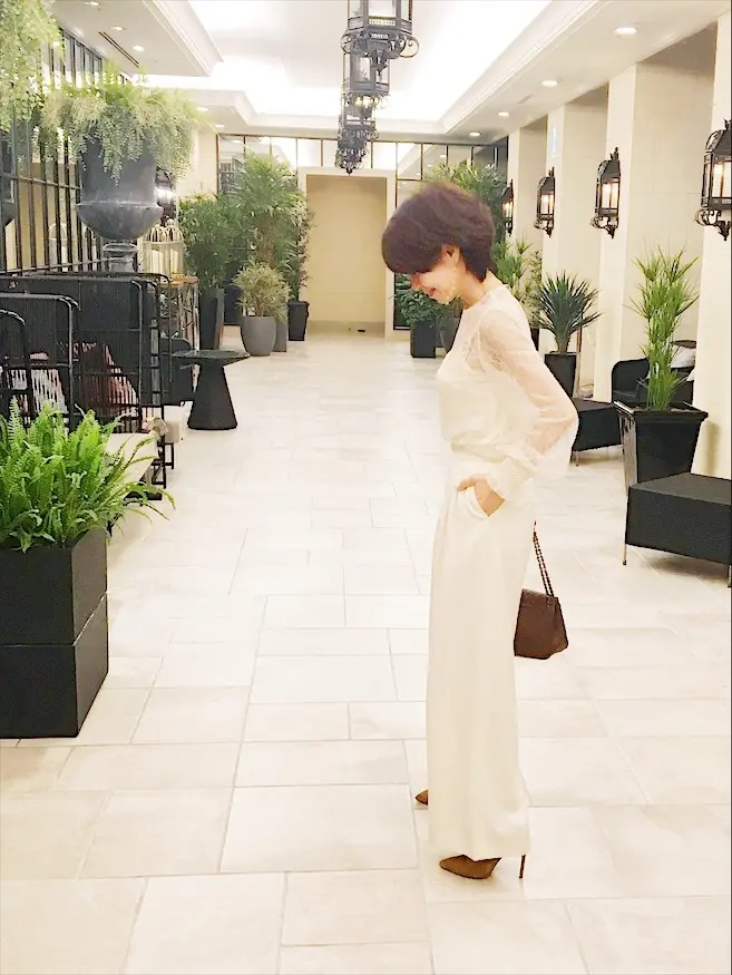 華がある服の画像_2