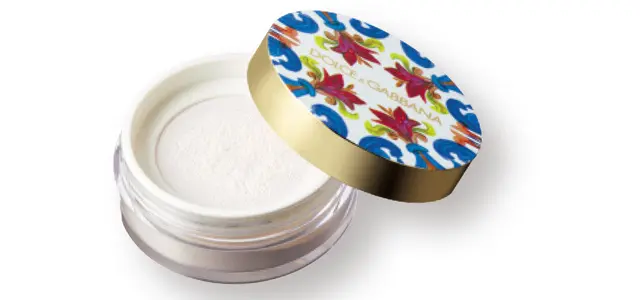 ソーラーグロウ トランスルーセント ルースセッティングパウダー1 ￥5,940／ドルチェ＆ガッバーナ ビューティ