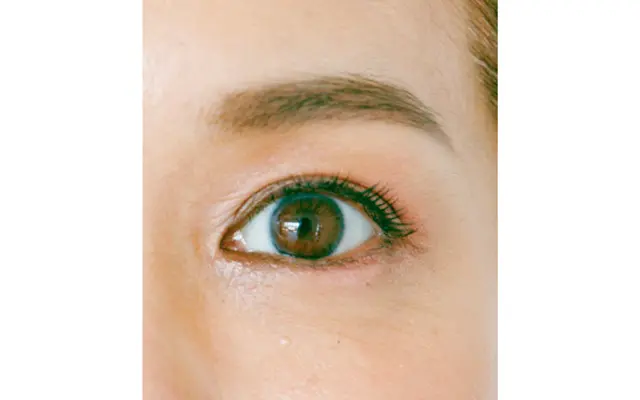 色っぽく見せるなら目じり強調