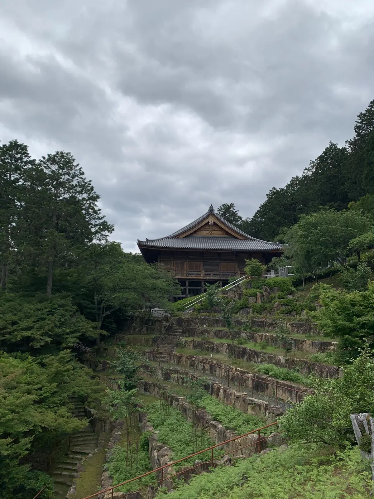 石山寺の奥に位置する光堂