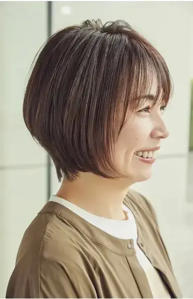 清潔感漂うツヤが若々しいショートボブ