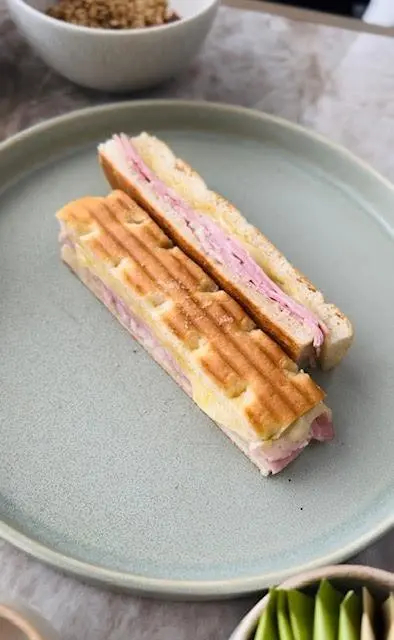 フォカッチャサンド