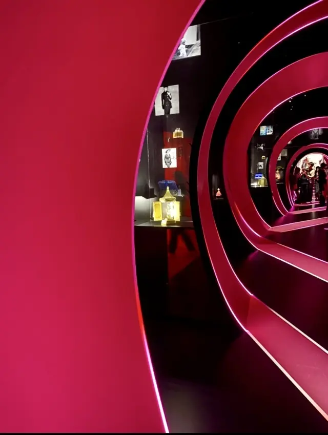 いくつになってもビューティーとファッショの画像_6