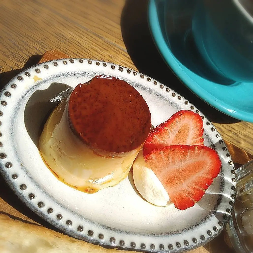 新宿御苑前のツバサコーヒー、モーニングセットのプリン