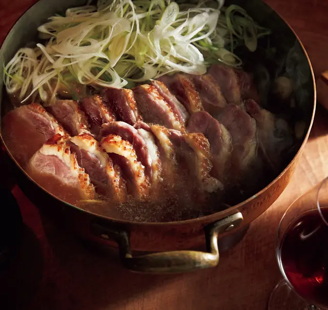 鴨とどっさり薄切りねぎ鍋