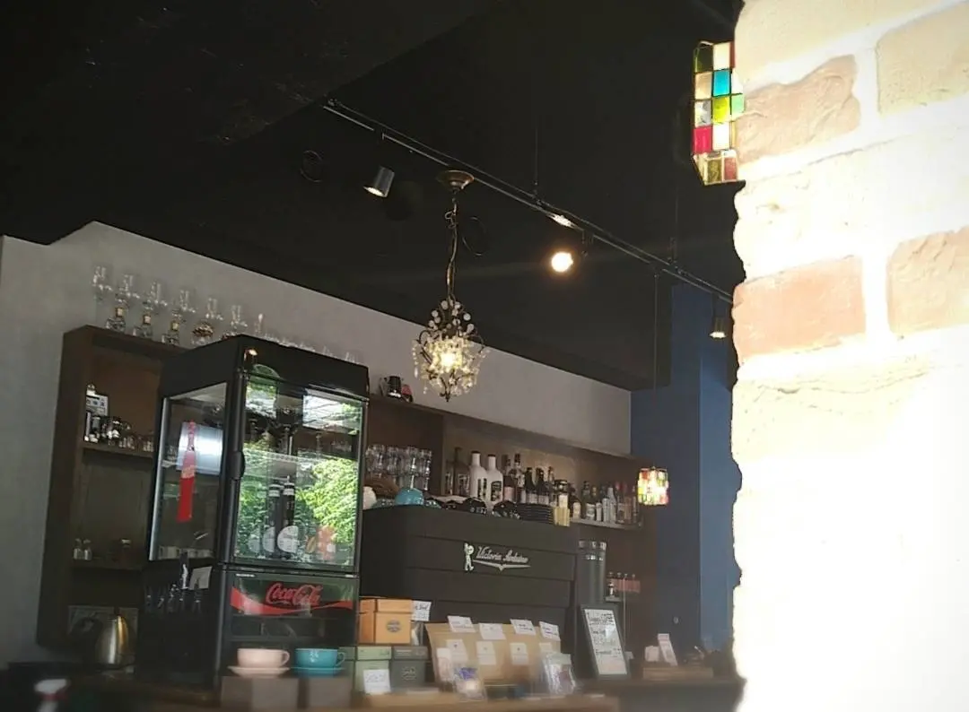 新宿御苑前のツバサコーヒー店内