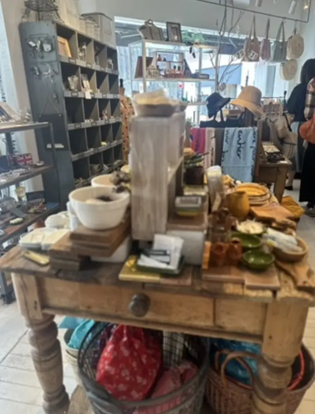 プチプラコーデで歩いていましたら、フランの画像_5