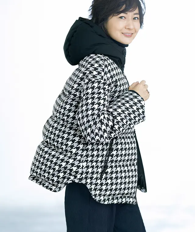 柄のインパクトと洒脱なデザインがワンランク上の装いを完成させる