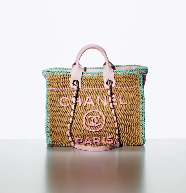 シャネルのサマーバッグ
