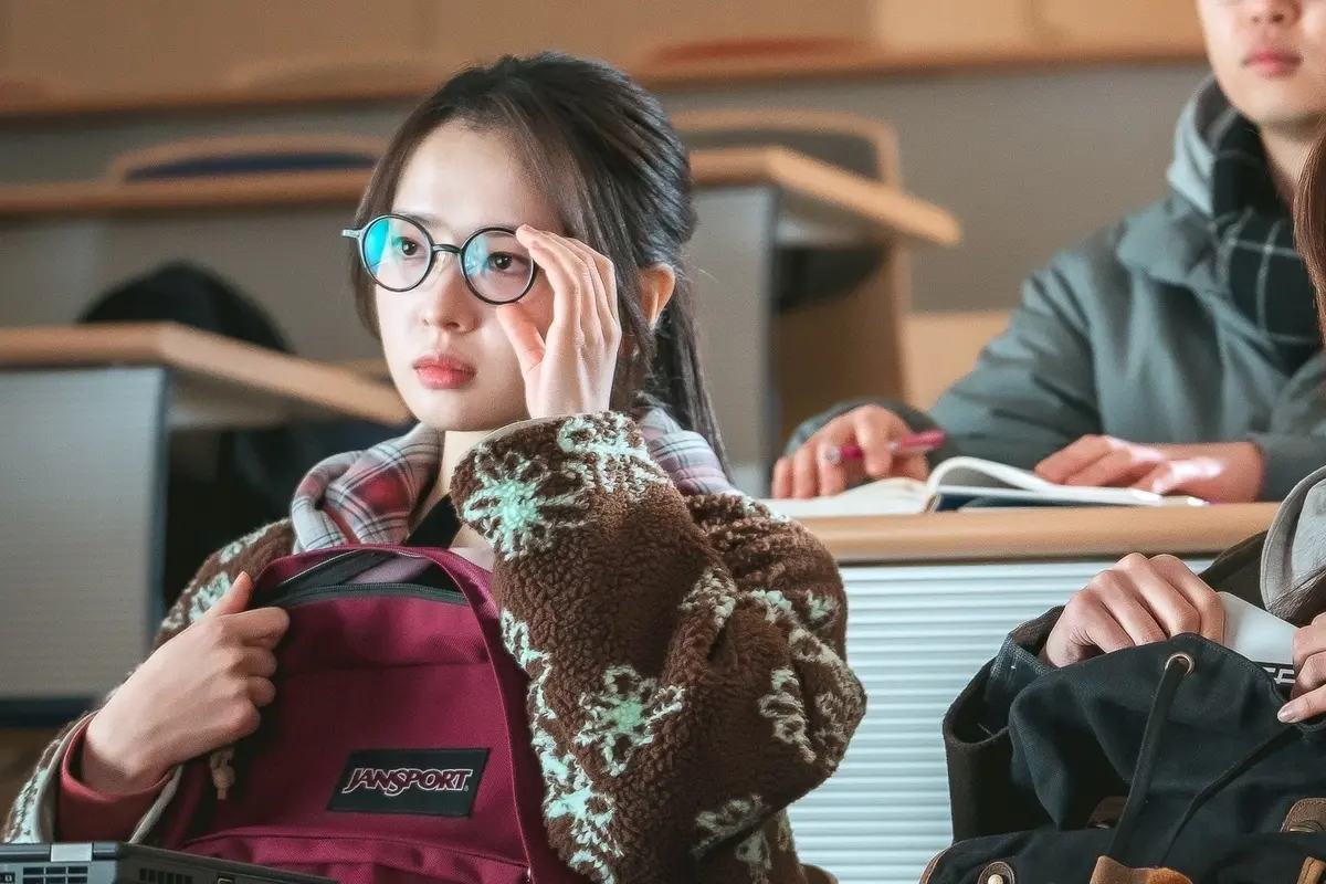 韓国ドラマ　アマゾンプライム　PrimeVideo　第4次恋愛革命 〜出会いはエラー：恋はアップデート～ 場面写真　ファン・ボルムビョル