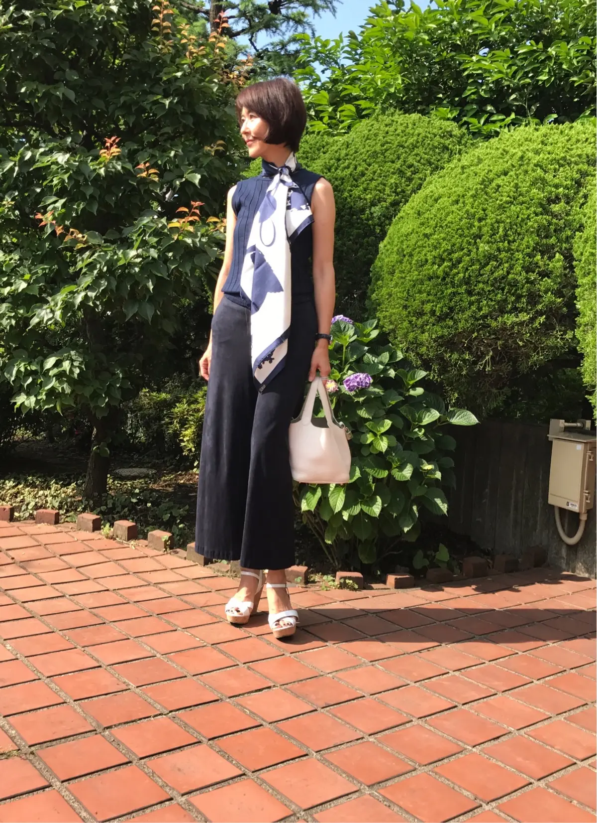 エルメススカーフをアクセサリー代わりに♪の画像_3